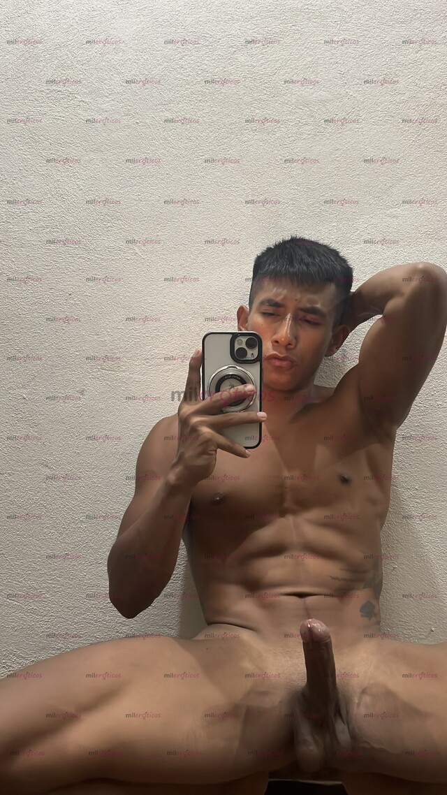 FOTOS DE JOVEN ATLÉTICO MORENO DISCRETO MUY MORBOSO