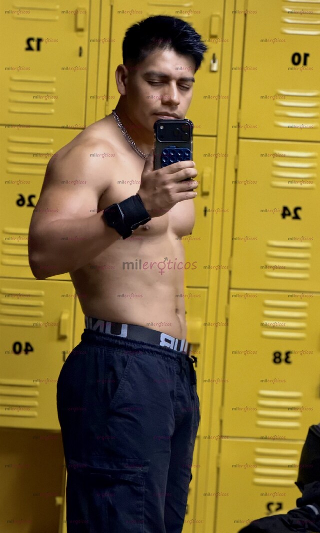 FOTOS DE HOLA SOY TOMÁS VATO DE GYM SOLO ACT Y VERGON GRUESO .