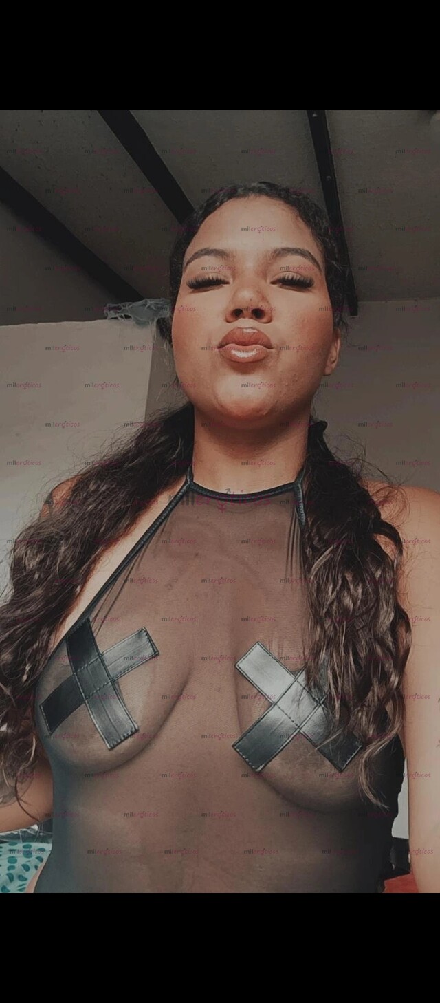 FOTOS DE MORENOTA TE OFRECE UN RICO ORAL GARGANTA PROFUNDA NO TE LO PIERDAS