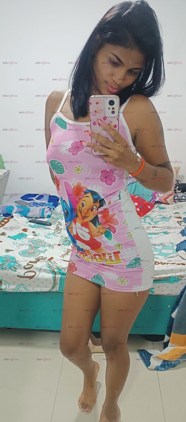 FOTOS DE HOLA SOY UNA CHICA DELGADA MORENA HERMOSA