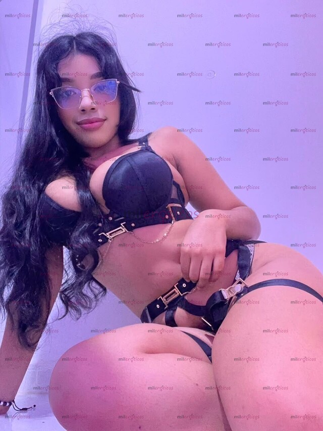 FOTOS DE VANESA, LA MORENITA QUE TE HARÁ PERDER LA CABEZA CON SU ENCANTO Y SENSUALIDA