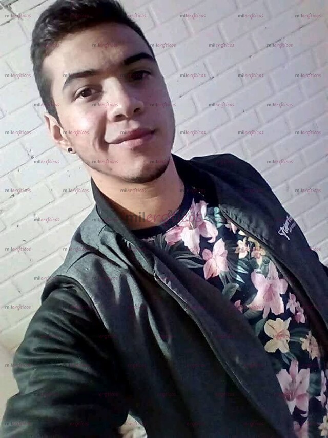 FOTOS DE JOVEN AGRADABLE, AMANTE A LA NATURALEZA, INSTRUCTOR DE ACTIVIDAD FÍSICA