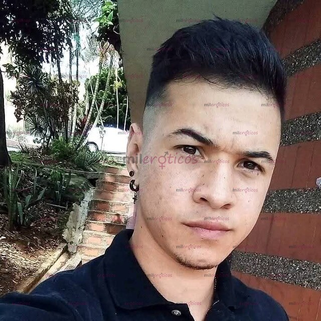 FOTOS DE JOVEN AGRADABLE, AMANTE A LA NATURALEZA, INSTRUCTOR DE ACTIVIDAD FÍSICA