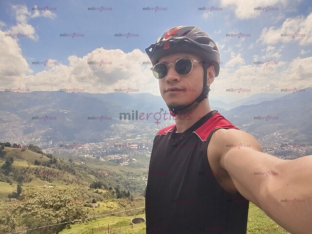 FOTOS DE JOVEN AGRADABLE, AMANTE A LA NATURALEZA, INSTRUCTOR DE ACTIVIDAD FÍSICA