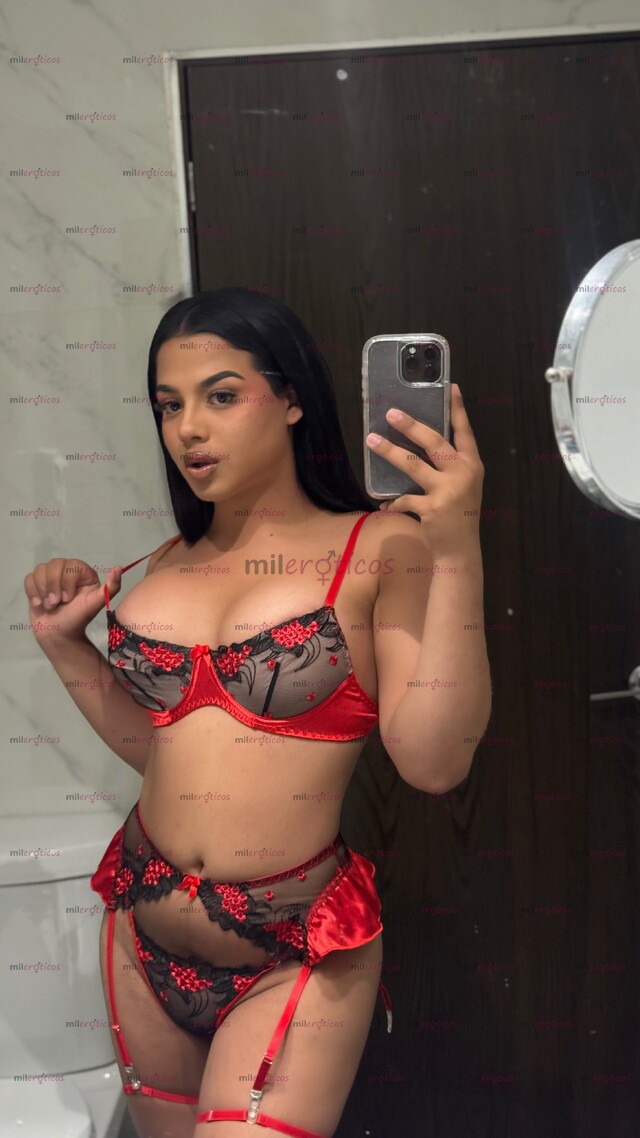 FOTOS DE JOVENCITA MERENA 1.70 ALTURA DE MODELO CON 19 CM DE VERGA