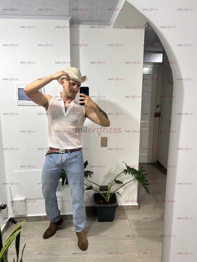 FOTOS DE MASCULINO MACHO VERGON LECHERO LINDO ROSTRO VERGA DURA VENOSA Y GRUESA