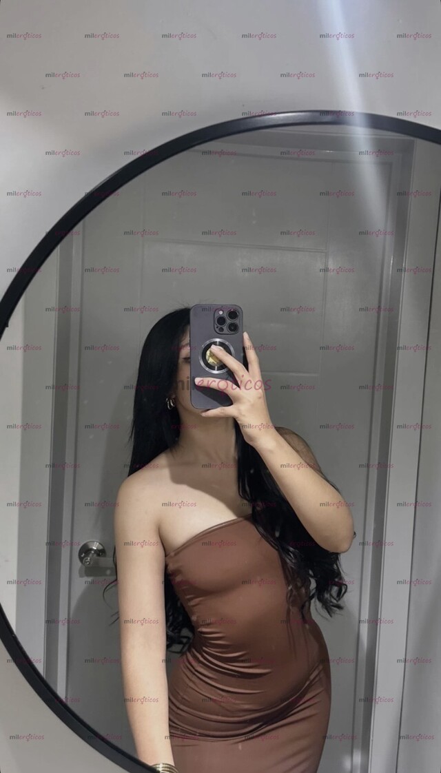 FOTOS DE HOLA AMOR SOY ADRIANA, UNA NIÑA DE 24 AÑOS FRESITA VIP