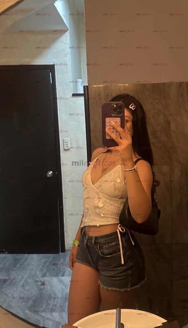 FOTOS DE HOLA AMOR SOY ADRIANA, UNA NIÑA DE 24 AÑOS FRESITA VIP