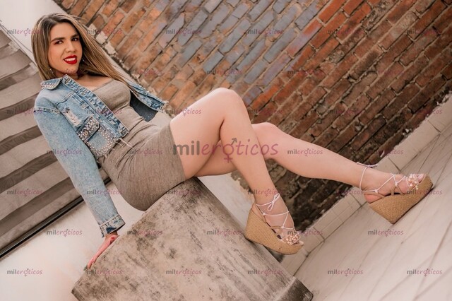 FOTOS DE UNA LINDA TRANS CON BUEN CULO Y VERGA ROSTRO AGRADABLE