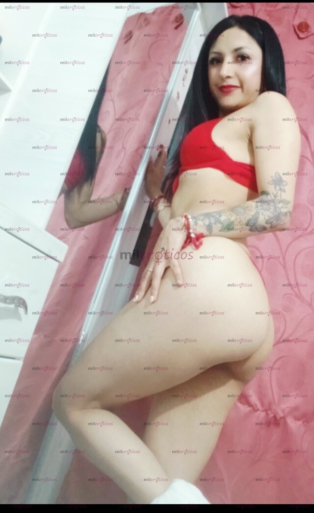 FOTOS DE LA MAS BELLA CADERAS DE BARBY ESTOY TIERNA Y APRETADITA !!