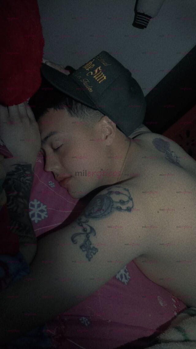FOTOS DE UNIVERSITARIO GAY, 24 AÑOS VERGON LECHERO BISEXUAL