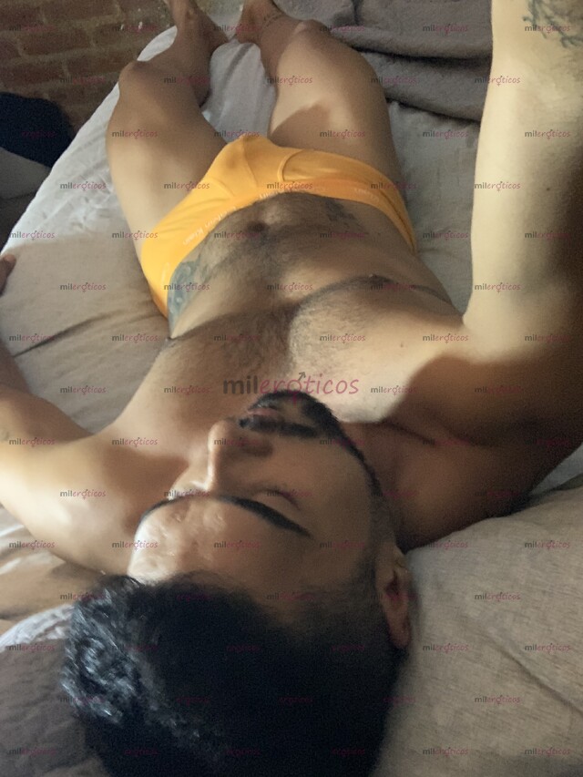 FOTOS DE COLOMBIANO VERGÓN. A C T D I S P O N I B L E NUEVO POCOS DÍAS