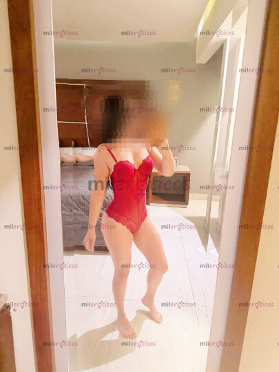 FOTOS DE DELI AMOR !!FLAQUITA NALGONA BONITA BESOS Y MUY BUEN TRATO !!