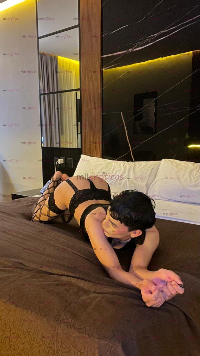 FOTOS DE DELICIOSO JOVENCITO DE 19 AÑOS DISPONIBLE PARA TI