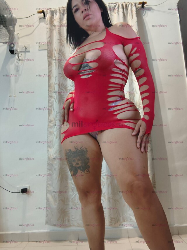 FOTOS DE BLANQUITA ALTA HERMOSA DE PIERNAS LARGAS, CULONA CON CUERPO RELOJ DE ARENA TODA