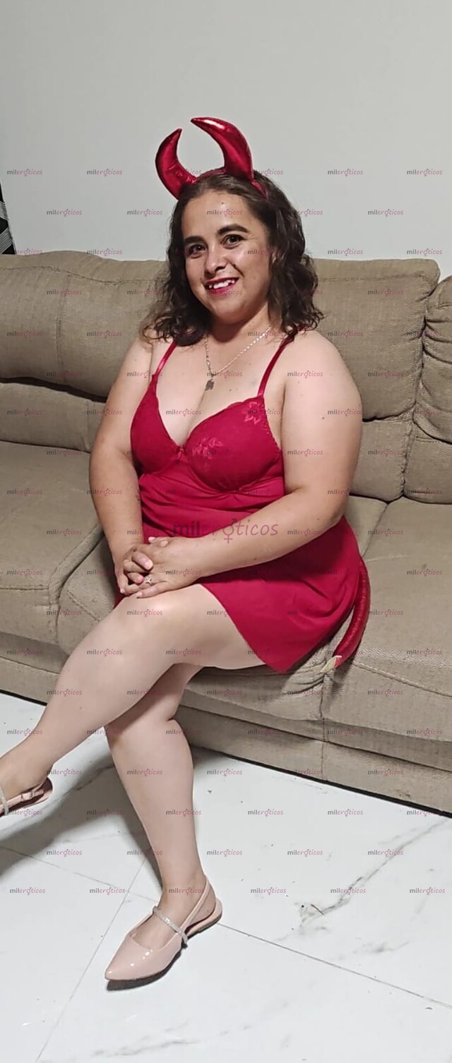 FOTOS DE MILF GORDIBUENA LISTA PARA CUMPLIR TUS FANTASIAS CON UNA MADURA