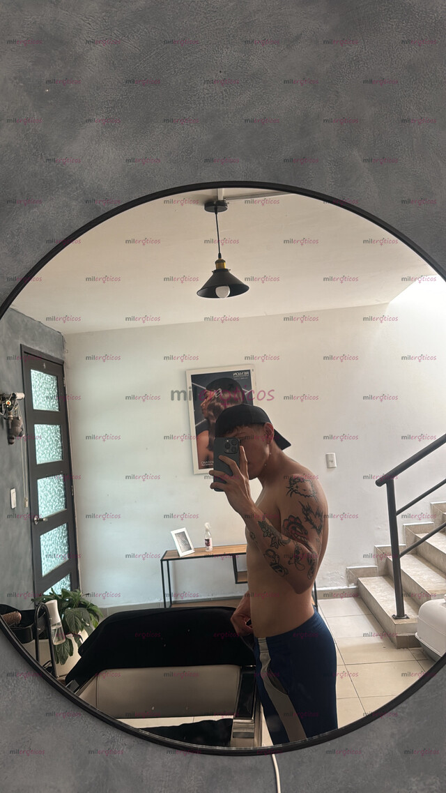 FOTOS DE MASAJISTA JAROCHO TATUADO 100% PROFESIONAL Y REAL