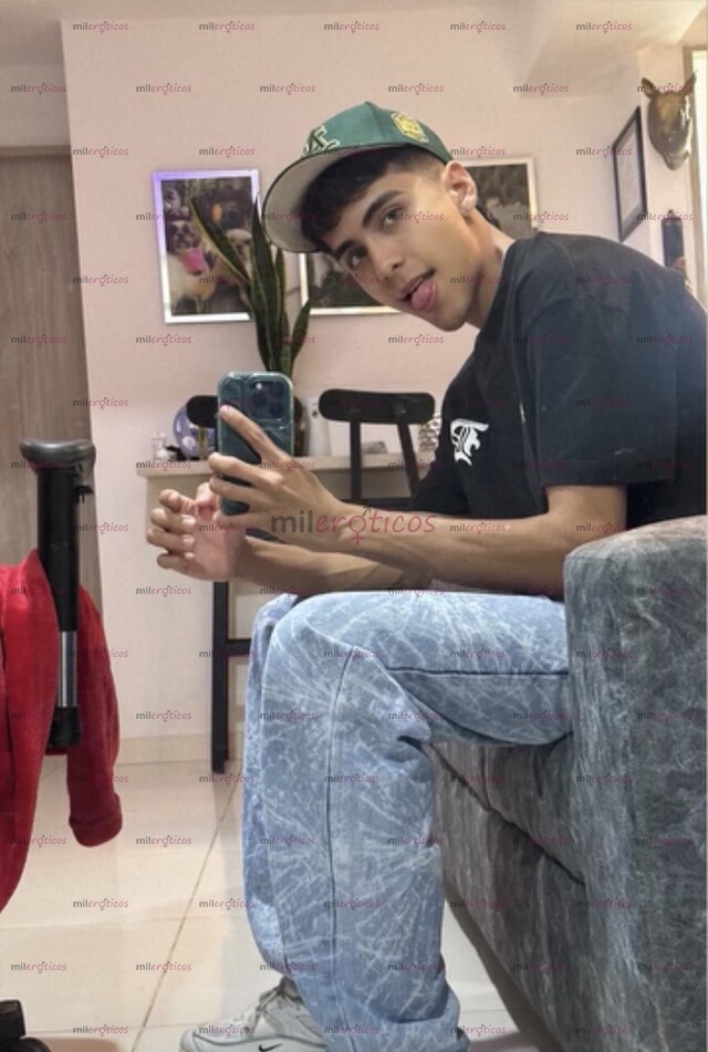 FOTOS DE JOVEN POLLO DE 20 AÑOS NUEVO EN MEDELLÍN