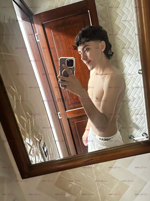 FOTOS DE JOVEN POLLO DE 20 AÑOS NUEVO EN MEDELLÍN