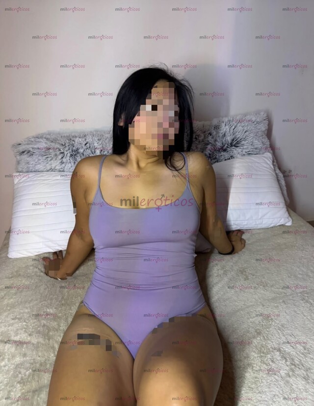 FOTOS DE MORENA PELINEGRA, CALIENTE Y SEXY DE 22 AÑITOS RICAS TETAS