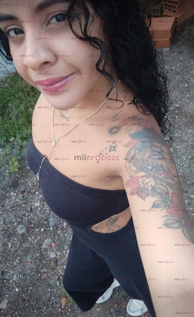 FOTOS DE LLEGO MÓNICA A TU CIUDAD TU CUQUITA APRETADITA CON UN ORAL