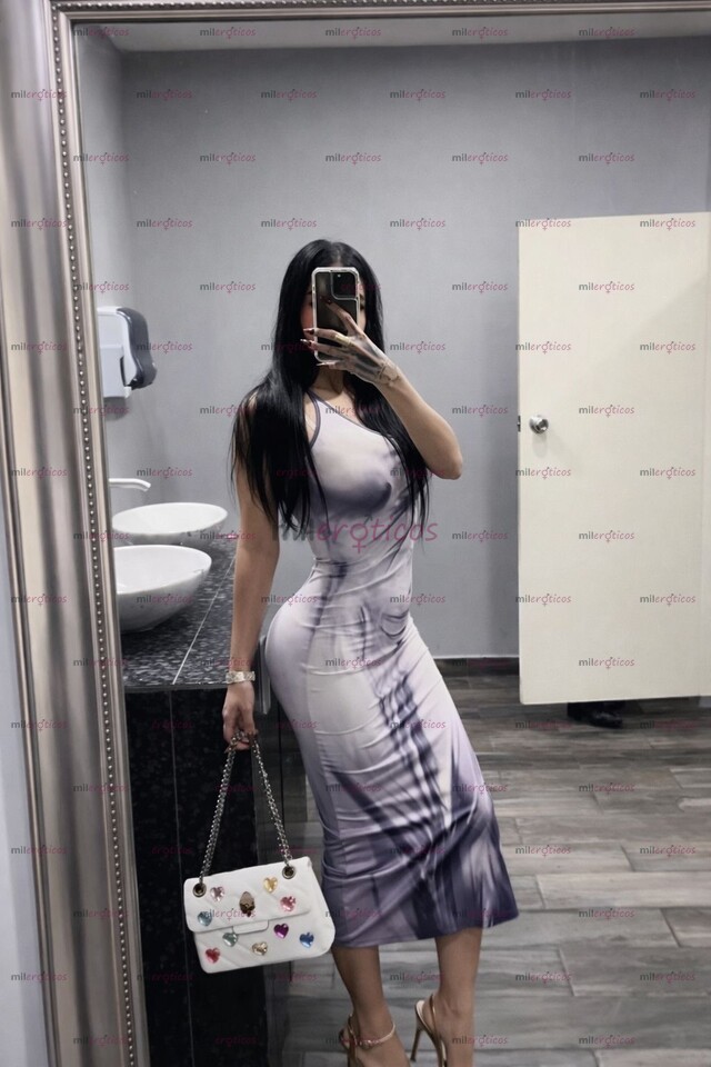 FOTOS DE LINDA FLAQUITA DE 18 AÑOS, LISTA PARA COMPLACERTE ,HÁBLAME!
