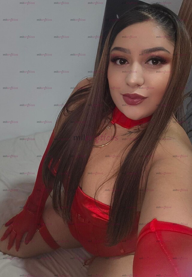 FOTOS DE SOFIA HERMOSA CHICA NATURAL MAMASITA SEXY NINFOMANA ME ENCANTA LA CANDELA