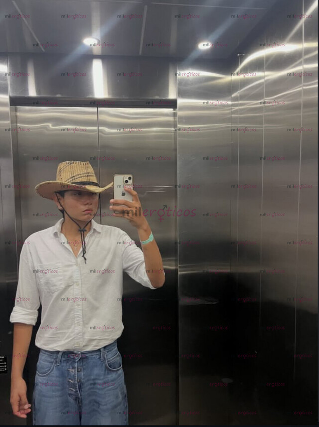FOTOS DE POLLO DE 18 UNIVERSITARIO, PASIVO, NUEVO EN LA CIUDAD