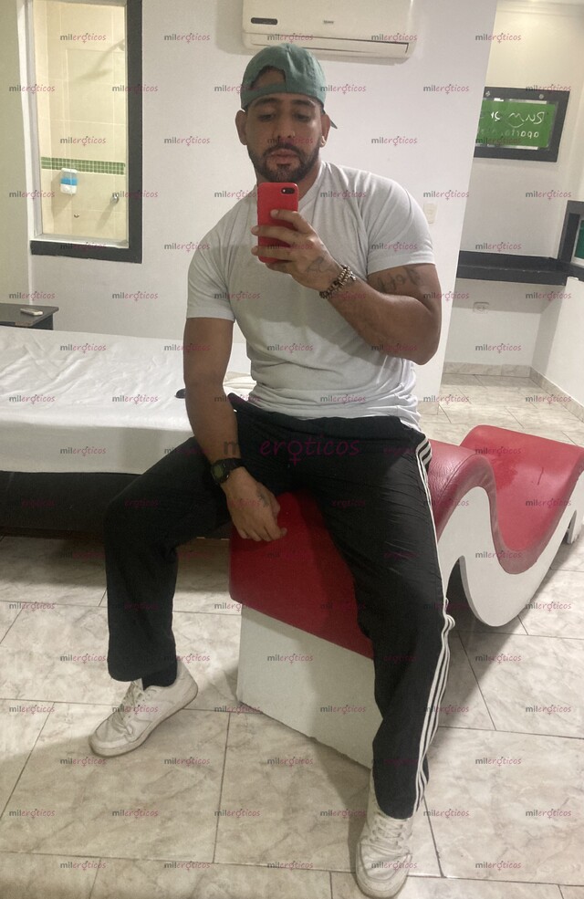 FOTOS DE GIGOLÓ EXCLUSIVO SOLO PARÁ PERSONAS SOLVENTES DISPONIBLE EN TU CIUDAD