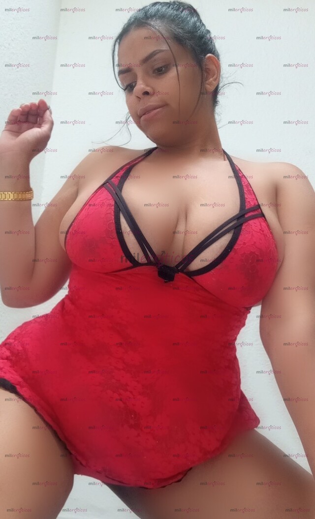 FOTOS DE ALLINSON, LINDO ROSTRO, RICAS TETAS Y CULONA..PROMO VENIDA EN SENOS.