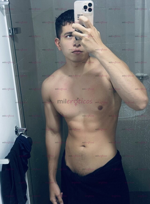 FOTOS DE HEY! AQUÍ MAX, CHICO ALEGRE, CONFIABLE Y DIVERTIDO, VEN!