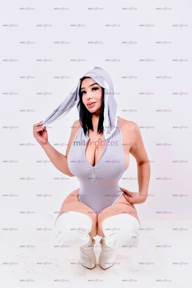 FOTOS DE HERMOSA PREPAGO CON UNAS TETAS Y CULO QUE TE HARAN GRITAR DE PLACER