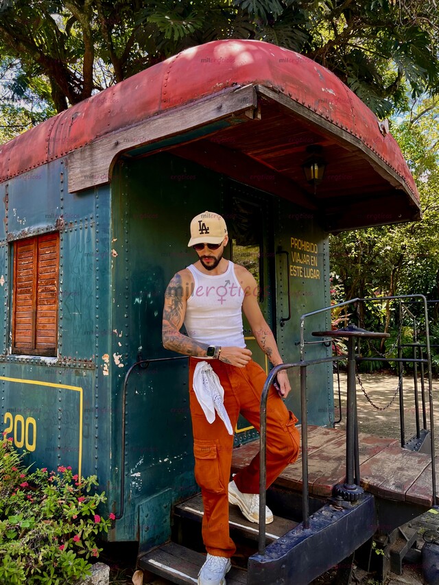 FOTOS DE CHICO MASCULINO, NUEVO EN LA CIUDAD Y LISTO PARA CUMPLIR TUS FANTASÍAS