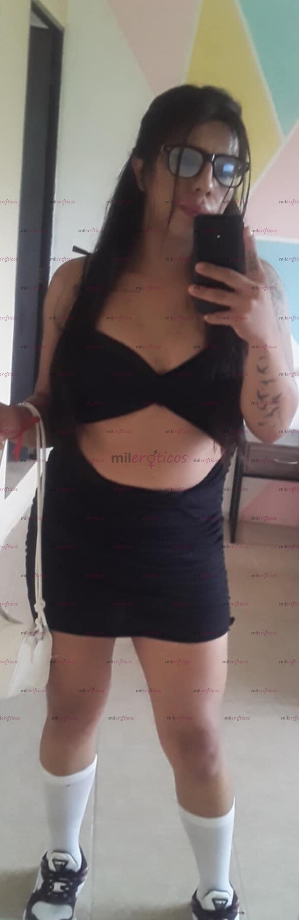 FOTOS DE SOY TRANSEXUL ALTA CABELLO NEGRO DELGADA SEXY TATUADA