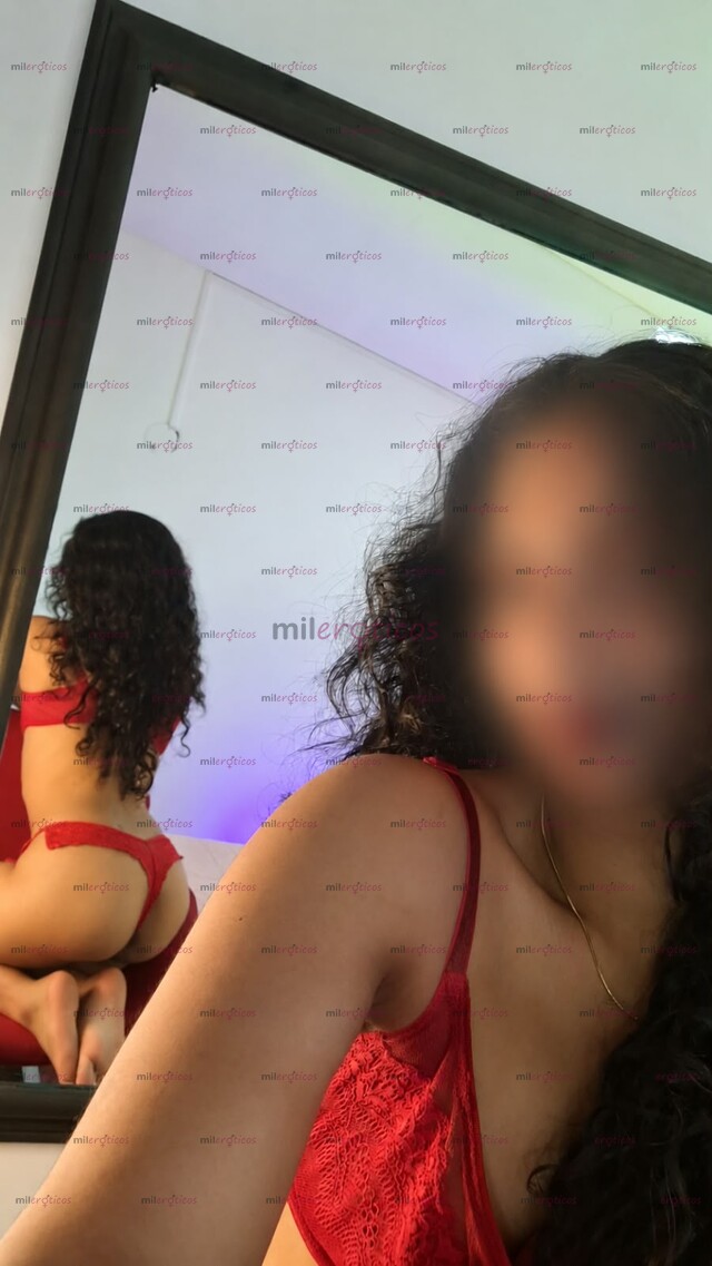 FOTOS DE MORENA, RIZADA Y CULONA GANOSA DE COMERTE ENTERITO