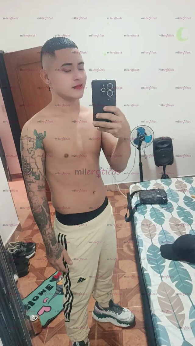 FOTOS DE EL HOMBRE QUE ESTABAS BUSCANDO... LISTO PARA CUMPLIR TUS FANTASÍAS