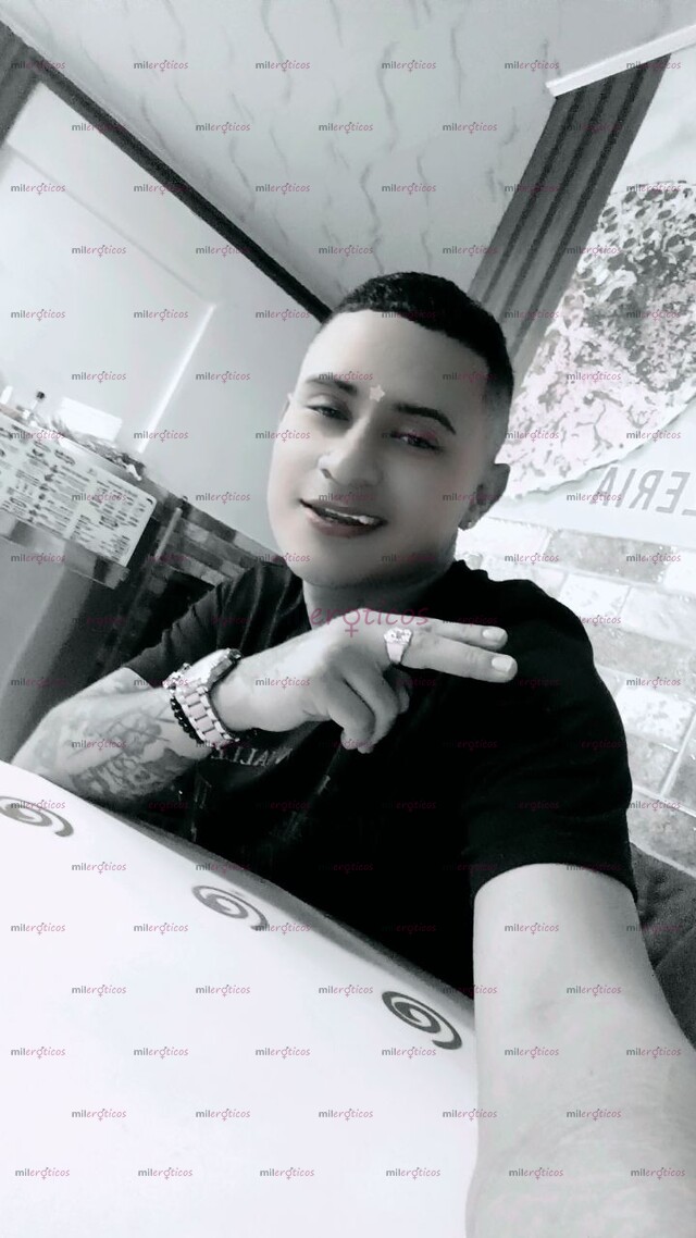 FOTOS DE EL HOMBRE QUE ESTABAS BUSCANDO... LISTO PARA CUMPLIR TUS FANTASÍAS