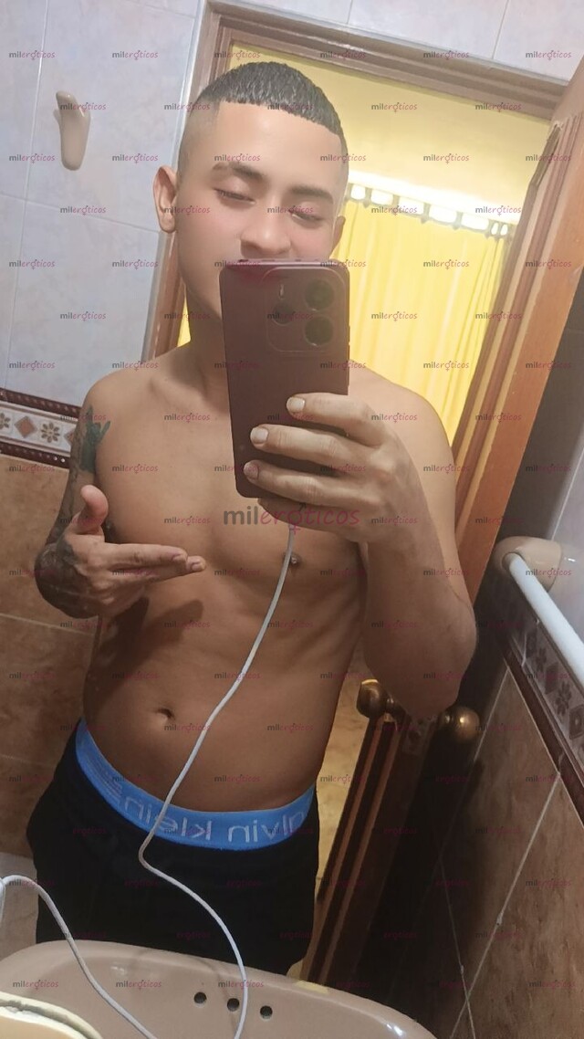 FOTOS DE EL HOMBRE QUE ESTABAS BUSCANDO... LISTO PARA CUMPLIR TUS FANTASÍAS