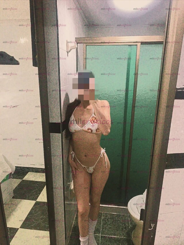 FOTOS DE TEUSAQUILLO! DELGADA MUY FLAQUITA, BLANQUITA DE CABELLO LARGO