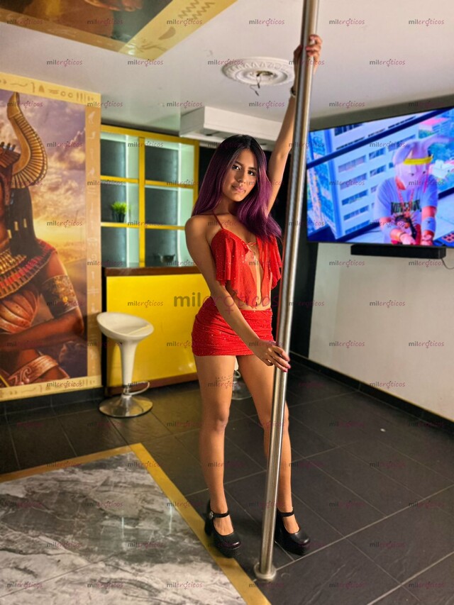 FOTOS DE ANDREA, SENSUALIDAD, ELEGANCIA Y UNA COMPAÑÍA INOLVIDABLE