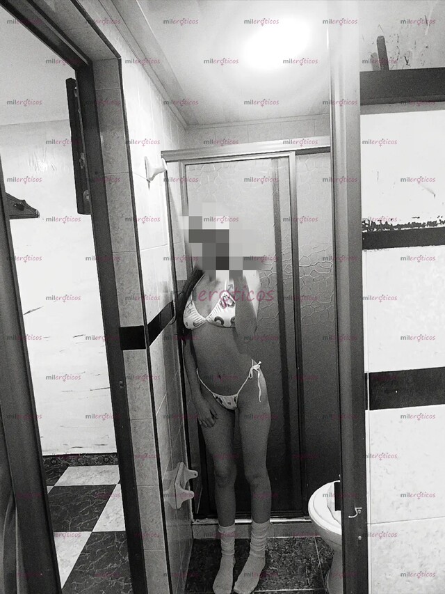 FOTOS DE COLOMBIANA FLAQUITA MUY DELGADA, JOVENCITA DE CARA LINDA