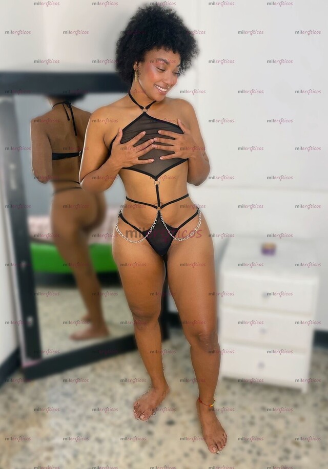 FOTOS DE LÍA MORENA ARDIENTE MUY COMPLACIENTE , JUEGO DE ROLES, SADOMASOQUISMO