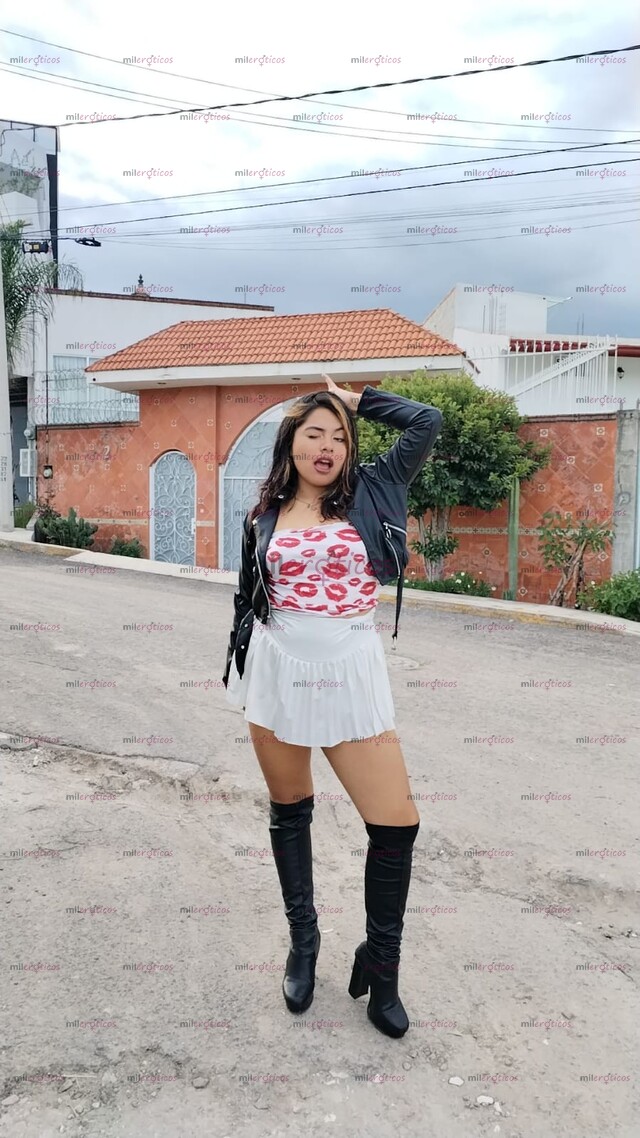 FOTOS DE KAROL 18 AÑOS NALGONA APRETADITA CON TRATO AMABLE DE CALIDAD 100 REAL