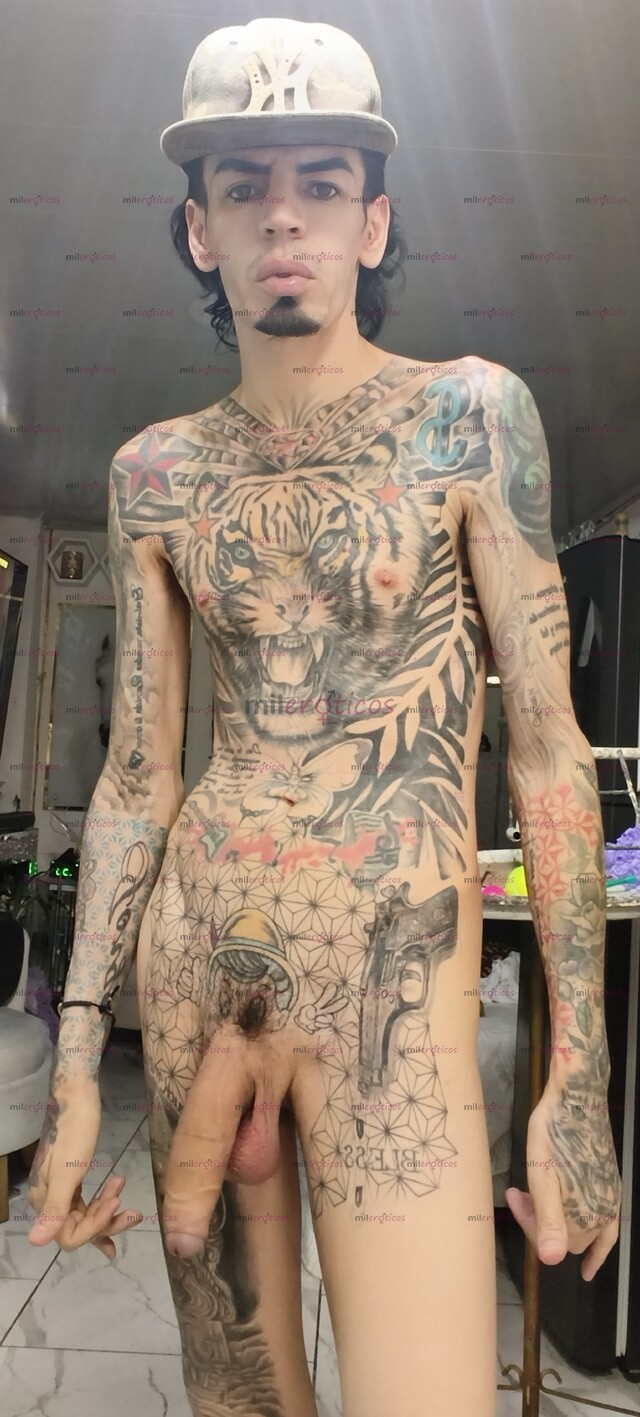 FOTOS DE FLACO VERGON ACTIVO TATUADO BLANCO MORBOSO
