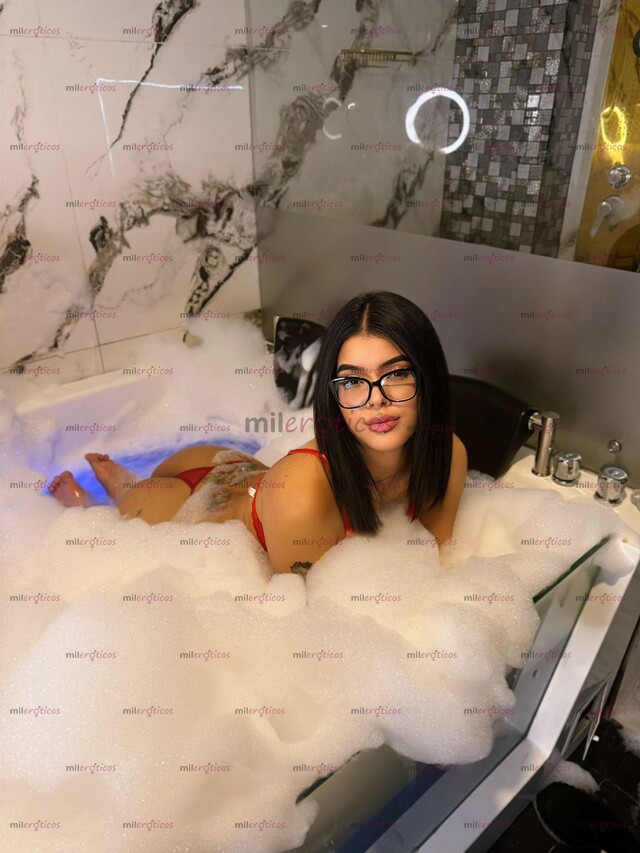 FOTOS DE PRINCESA VIP BELLA, COQUETA Y EXCLUSIVA, DIVINA MORENA DE 19 AÑOS