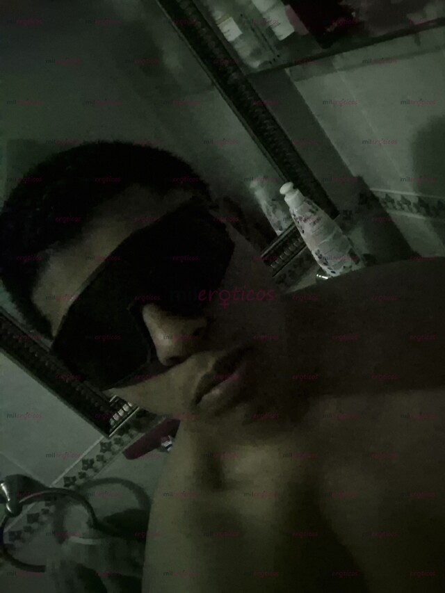 FOTOS DE JOVEN COLÁGENO DE 19 AÑITOS, COMPLACIENTE, PÁSEMOSLA RICO