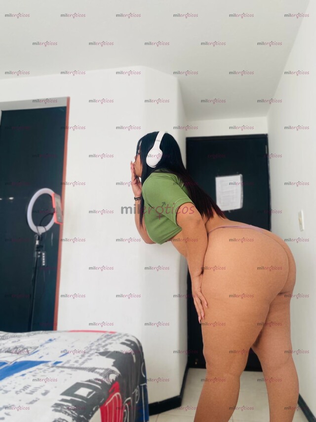 FOTOS DE MORENA, ALTA Y JUGUETONA DISPONIBLE PARA TI