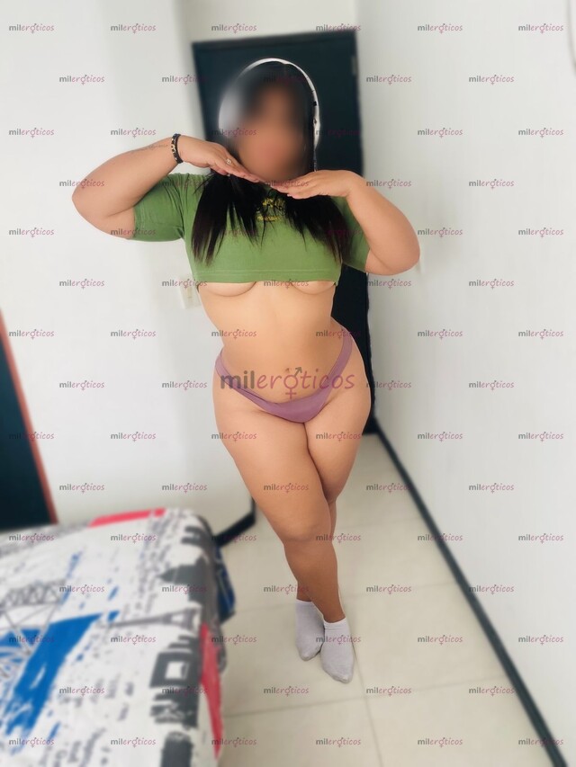 FOTOS DE MORENA, ALTA Y JUGUETONA DISPONIBLE PARA TI