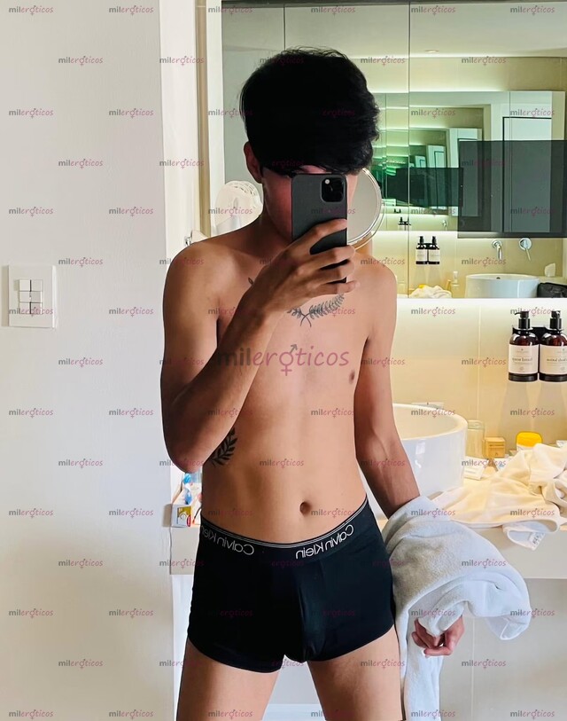 FOTOS DE DAN, CHICO TWINK PASIVO SUPER HOT DISPONIBLE 24 7