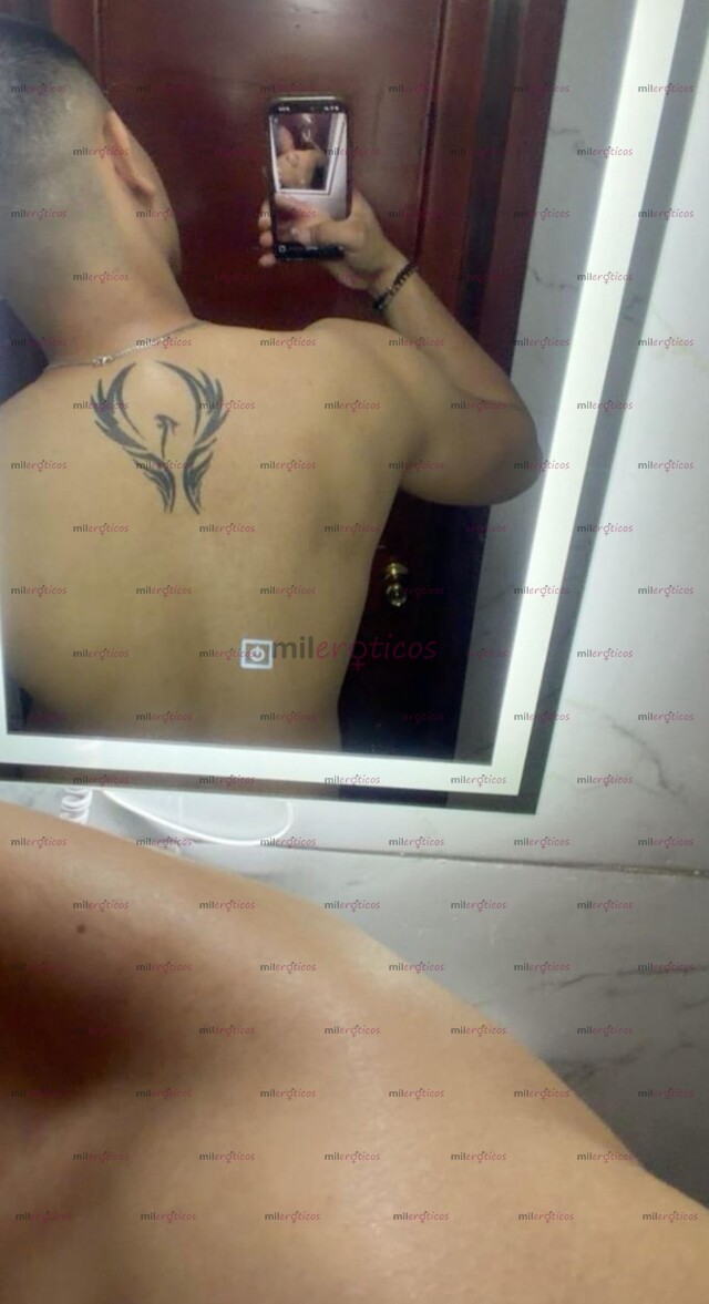 FOTOS DE JOVEN VERSATIL, CON GANAS DE COMPLACERTE.